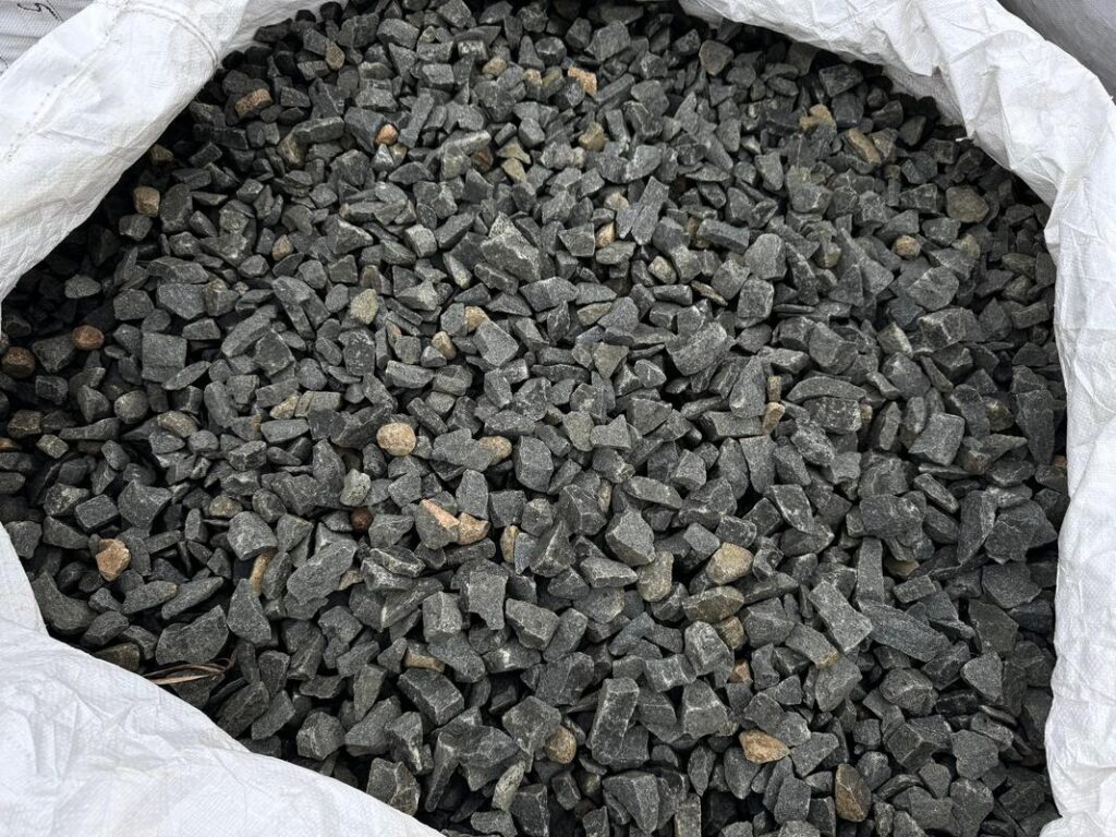 Black Granite Chips