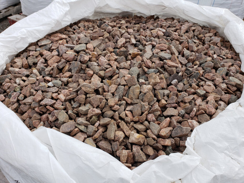 Maroon Granite Chips